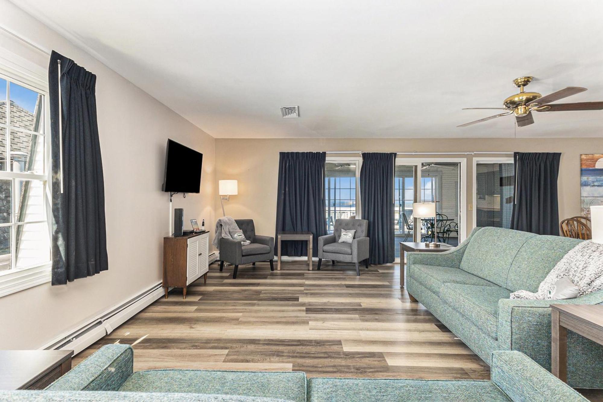 Snyders Shoreline Inn Ludington Exteriör bild